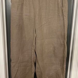 Focus Casual Life Women's Tan Cropped Pants size XL. Linen.